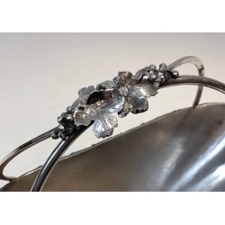 Porte-Bouteilles en Métal Argenté à Décors de Grappes de Raisin