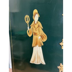 Cabinet en Laque de Chine et Dorures