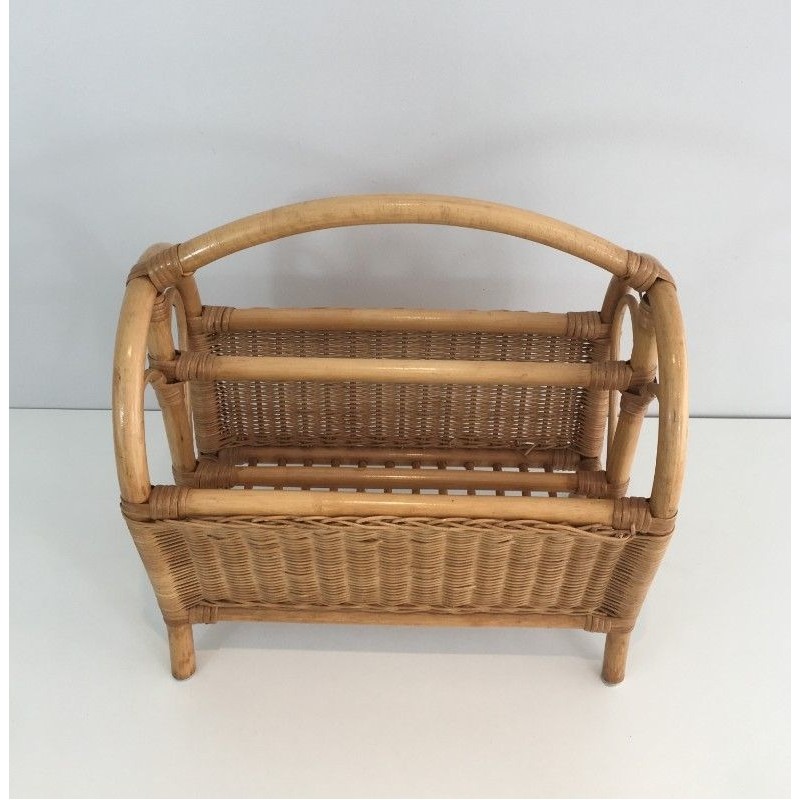 Porte-revues en rotin