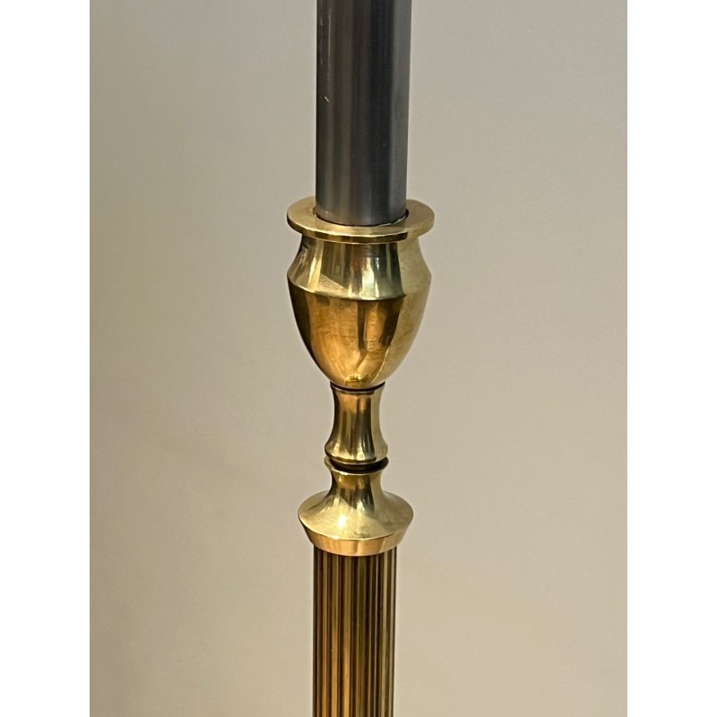 Lampadaire Néoclassique en Laiton dans le Goût de Maison Jansen, Travail Français, vers 1940