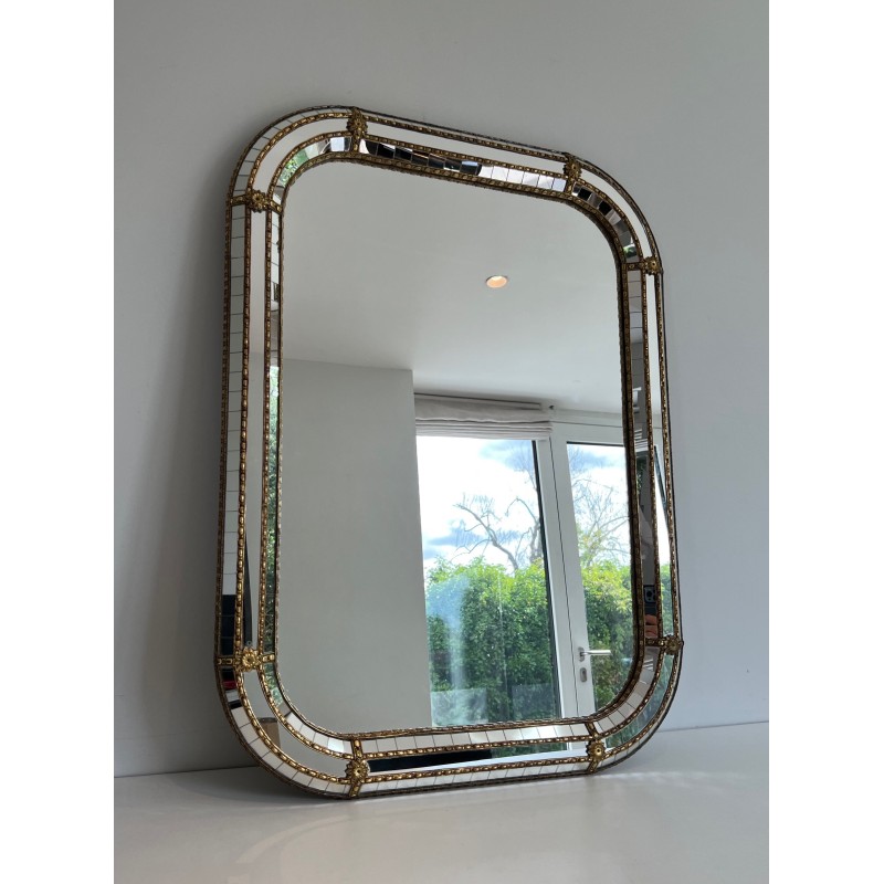 Miroir constitué de Miroirs Multi-Facettes et Guirlandes de Laiton