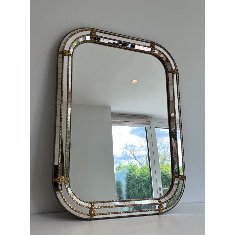 Miroir constitué de Miroirs Multi-Facettes et Guirlandes de Laiton