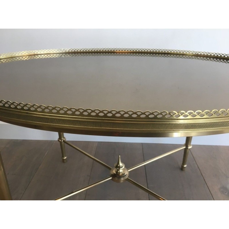 Table Basse Ronde Néoclassique en Laiton Travaillé à l'Acide par la Maison Ramsay, Travail Français, Vers 1940