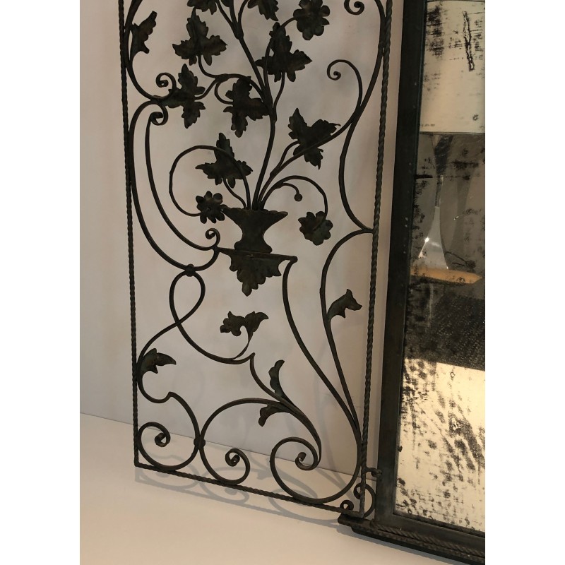 Rare Miroir en Fer Forgé à Deux Vantaux, Décor de Feuillages et Volutes, Travail Français, Vers 1940