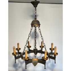 Lustre en Fer Forgé de Style Gothique à Huit Bras de Lumière et Blasons, Travail Français, Vers 1950