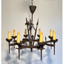 Rare Paire de Lustres en Fer Forgé de Style Gothique à Huit Bras de Lumière, Travail Français, Vers 1950