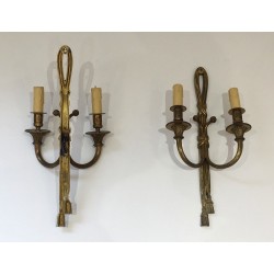 Paire d'Appliques en Bronze de Style Louis XVI, Travail Français, Vers 1940
