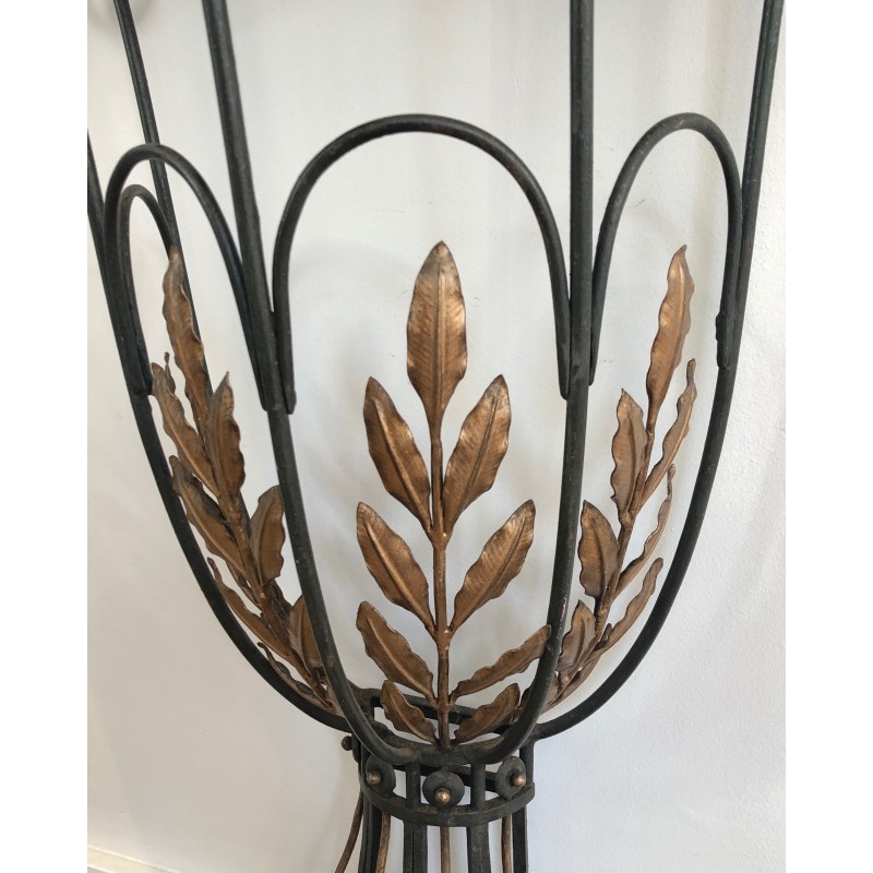 Rare Petite Console Demi-Lune en Fer Forgé à Décors de Feuilles et Flèches et Plateau de Marbre, Travail Français, Vers 1940