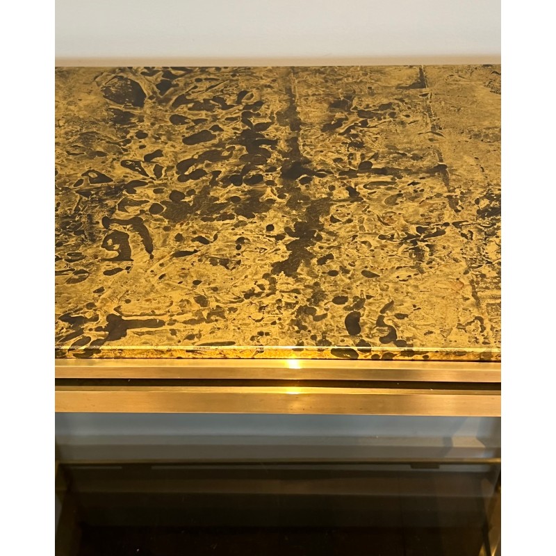 Console en Laiton de Guy Lefèvre pour la Maison Jansen, Étagères en Verre Fumé et Plateau Doré Façon Marbre, Vers 1970