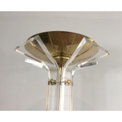 Rare Lampadaire en Laiton Doré et Plexiglass, Travail Italien, vers 1970 | Maison BARROIS