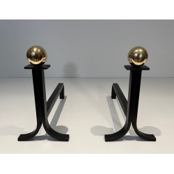 Paire de Chenets Modernistes en Acier, Laiton et Fer Forgé, Travail Français dans le Goût de Jacques Adnet, Vers 1940