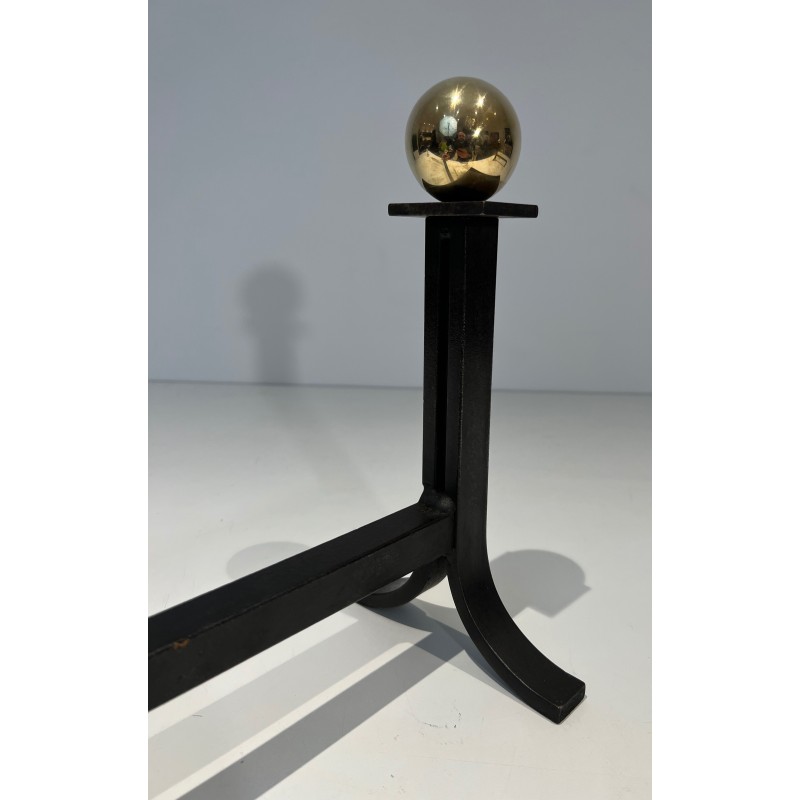 Paire de Chenets Modernistes en Acier, Laiton et Fer Forgé, Travail Français dans le Goût de Jacques Adnet, Vers 1940