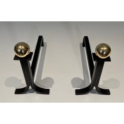 Paire de Chenets Modernistes en Acier, Laiton et Fer Forgé, Travail Français dans le Goût de Jacques Adnet, Vers 1940