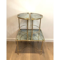 Table Basse Tripartite en Laiton et Miroirs Églomisés de la Maison Baguès, Travail Français, Vers 1940