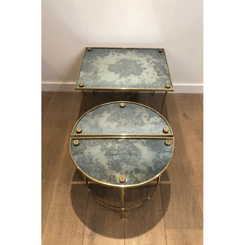 Table Basse Tripartite en Laiton et Miroirs Églomisés de la Maison Baguès, Travail Français, Vers 1940