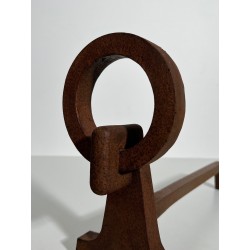 Paire de Chenets Modernistes en Fer Forgé, Travail Français dans le Goût de Jacques Adnet, Vers 1950
