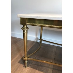 Table Basse Néoclassique en Laiton et Plateau de Marbre Blanc de Carrare, dans le Goût de la Maison Ramsay, Vers 1940