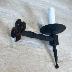 Suite de Quatre Appliques en Fer Forgé
