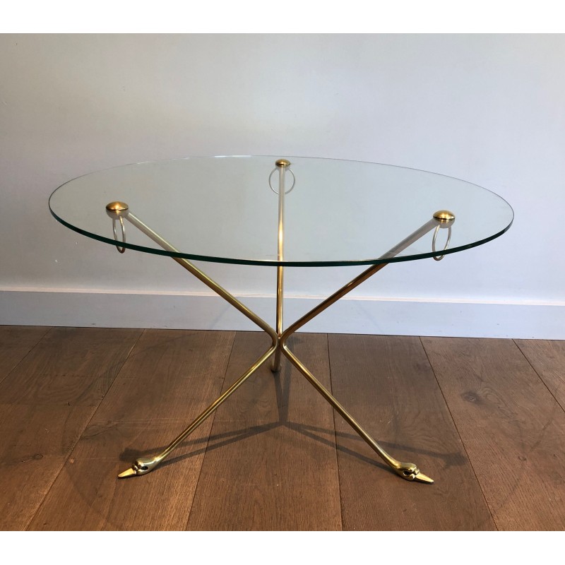 Table Basse en Laiton à Piètement Tripode aux Cols de Cygnes et Plateau de Verre Rond, Maison Jansen