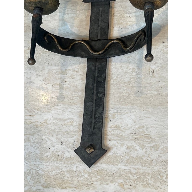 Paire d'Appliques en Fer Forgé au Blason à 2 Bras de Lumière