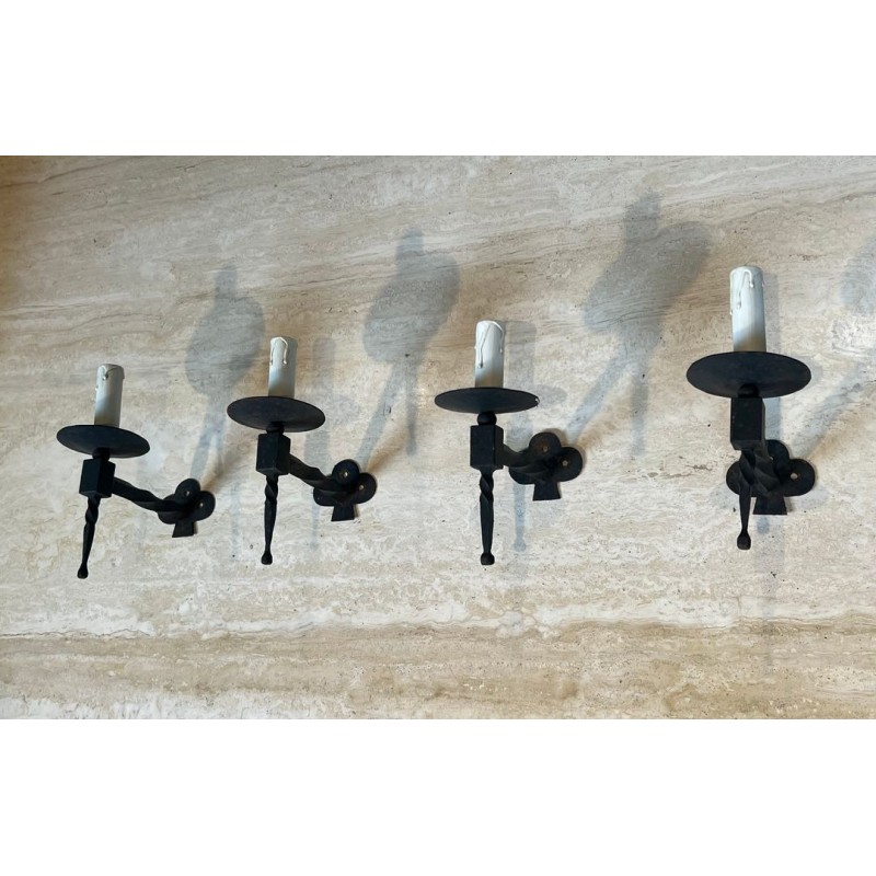 Suite de Quatre Appliques en Fer Forgé