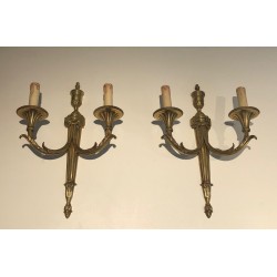 Importante Paire d'Appliques en Bronze de Style Louis XVI