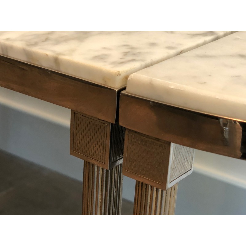 Table Basse Tripartite Néoclassique en Métal Argenté à Plateaux de Marbre de Carrare, Travail Français, Vers 1940