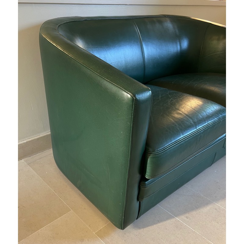 Ensemble de Deux Canapés et Un Fauteuil Pivotant en Cuir Vert de Style Art Déco. Vers 1980
