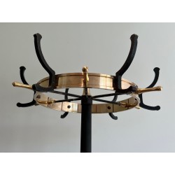 Porte-Manteau en Métal Laqué Noir et Laiton par Jacques Adnet, Travail Français, Vers 1950