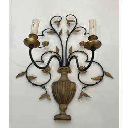Paire de Grandes Appliques Décoratives en Fer Forgé et Doré Représentant un Bouquet de Fleurs