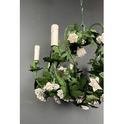 Important Lustre Feuillage à Huit Bras de Lumière en Tôle Peinte et Fleurs de Porcelaine, Travail Français, Vers 1970