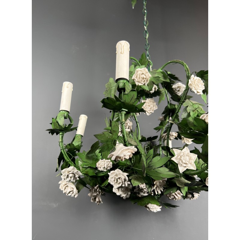 Important Eight-Arm Foliage Chandelier in Painted Sheet Metal and Porcelain Flowers, French Work, Circa 1970