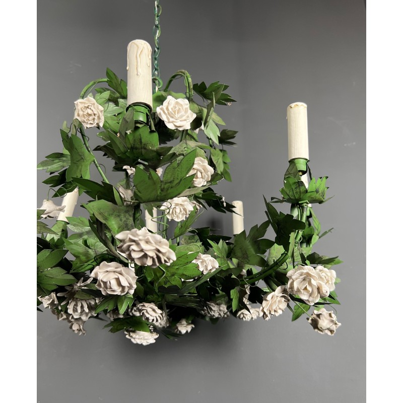 Important Lustre Feuillage à Huit Bras de Lumière en Tôle Peinte et Fleurs de Porcelaine, Travail Français, Vers 1970