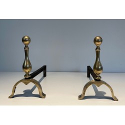 Paire de Chenets de Style Néoclassique en Bronze, Travail Français, Vers 1920