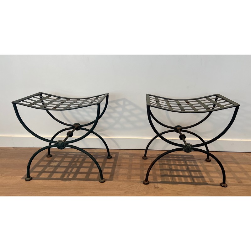 Paire de Tabourets Curules en Fer Forgé et Métal Patiné, Travail Français, Vers 1940
