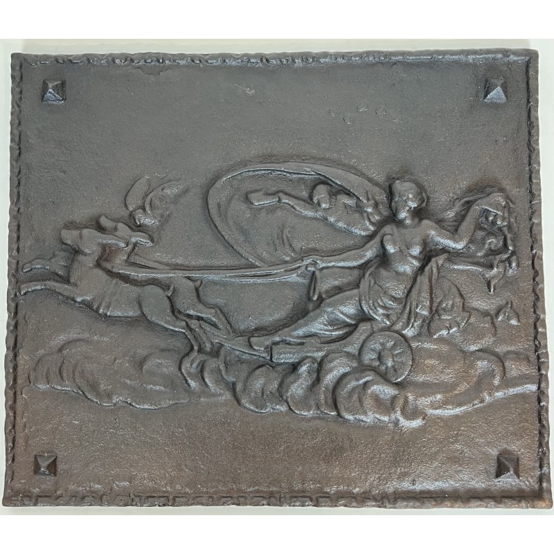 Plaque de Cheminée en Fonte Représentant Diane, Déesse de la Chasse sur son Char, Travail Français, Vers 1900