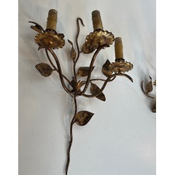 Paire d'Appliques Métal Doré à Trois Bras, Décor de Feuilles | Travail Français, vers 1970