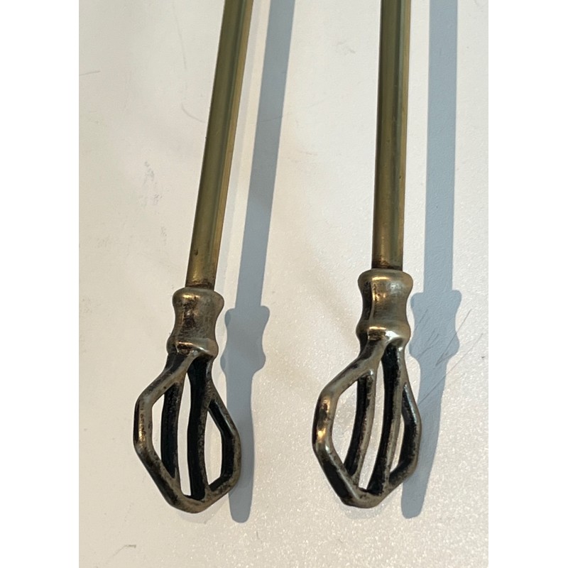 Nécessaire de Feu en Laiton Modèle aux Grappes de Raisins, Style Néoclassique, Travail Français, Vers 1950