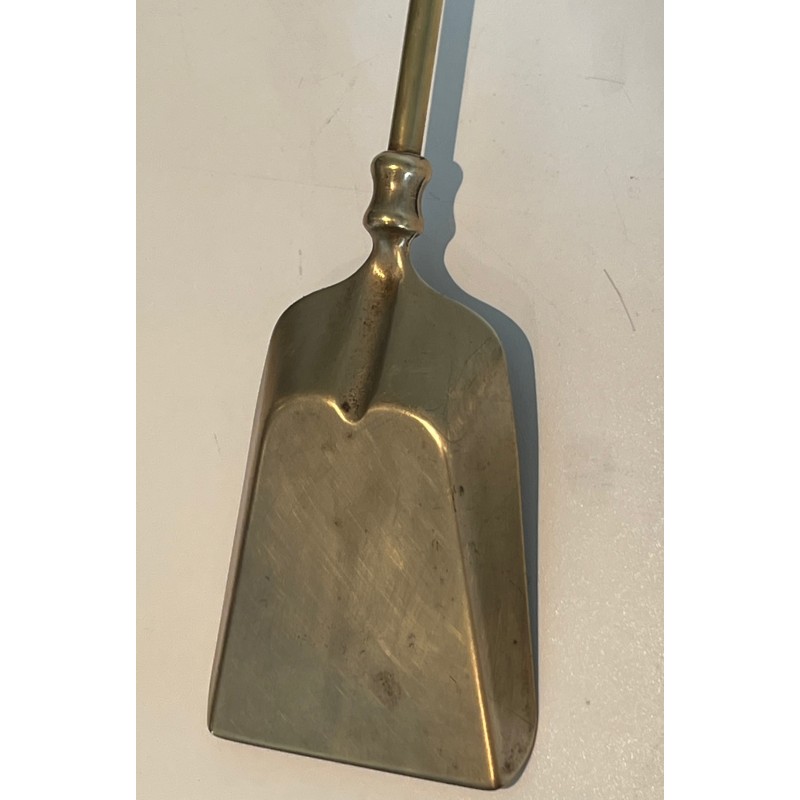 Nécessaire de Feu en Laiton Modèle aux Grappes de Raisins, Style Néoclassique, Travail Français, Vers 1950