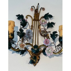 Paire d'Appliques Art Déco Bronze et Fleurs de Porcelaine | Travail Français, vers 1940