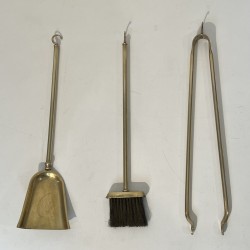 Nécessaire de Feu Design en Métal Laqué Noir et Laiton sur Pied, Travail Français, Vers 1970