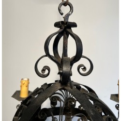 Lustre en Fer Forgé de Forme Boule à Quatre Bras de Lumières de Très Belle Qualité, Travail Français, Vers 1940