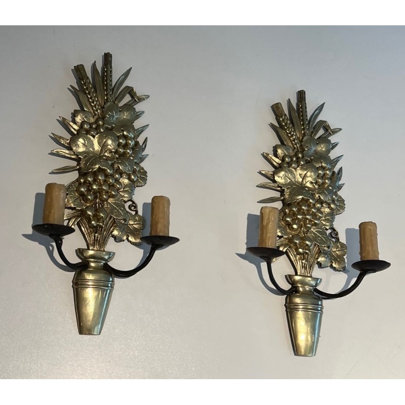 Paire d'Appliques en Bronze et Fer Forgé Représentant une Coupe de Fruits