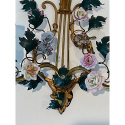 Paire d'Appliques Art Déco Bronze et Fleurs de Porcelaine | Travail Français, vers 1940