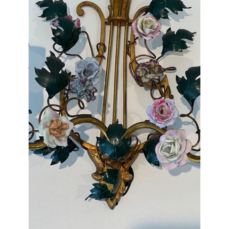 Paire d'Appliques Art Déco Bronze et Fleurs de Porcelaine | Travail Français, vers 1940