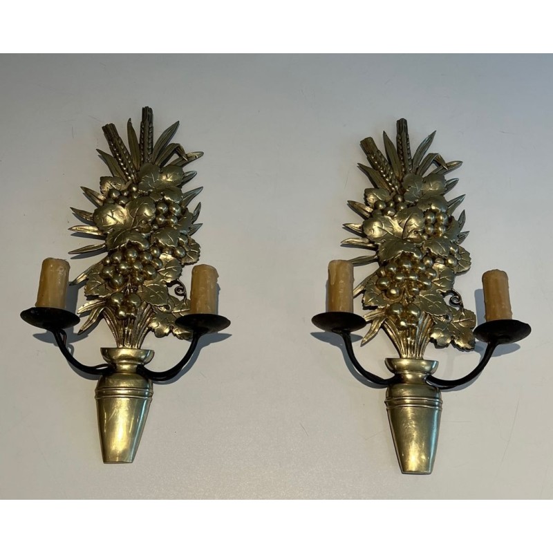 Paire d'Appliques en Bronze et Fer Forgé Représentant une Coupe de Fruits