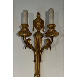 Suite de Quatre Appliques en Bronze de Style Louis XVI