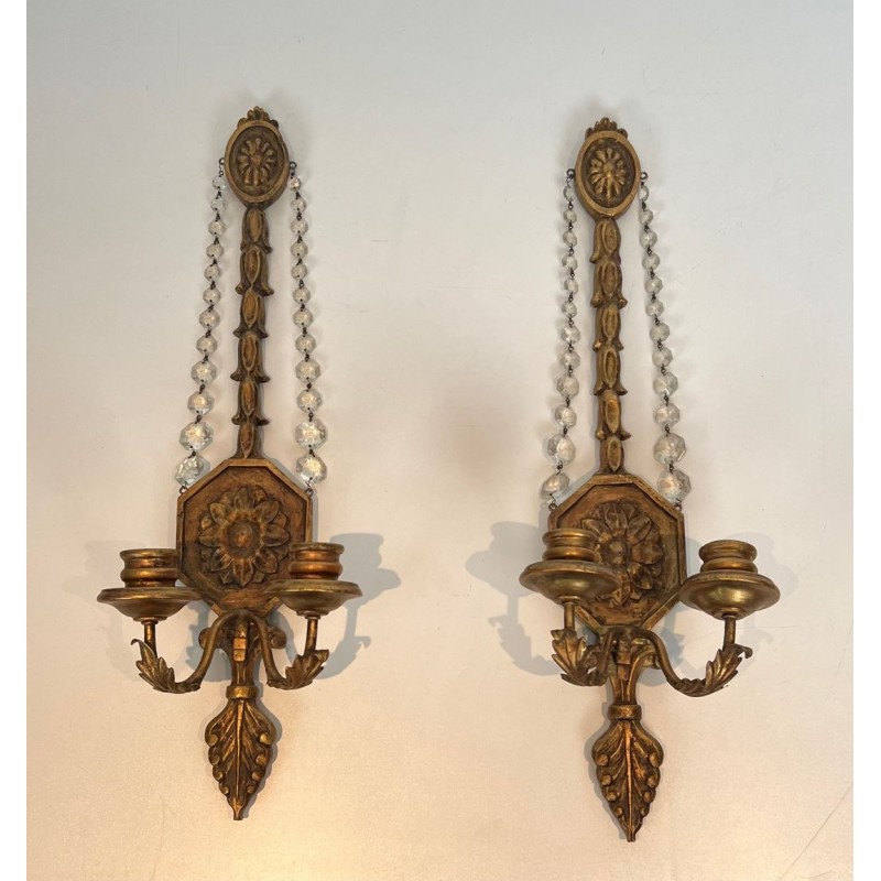 Important Pair of Louis the 16th Style Gilded Carved Wood Wall Sconces with Crystal Garlands