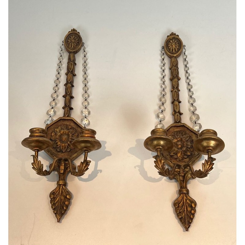 Important Pair of Louis the 16th Style Gilded Carved Wood Wall Sconces with Crystal Garlands