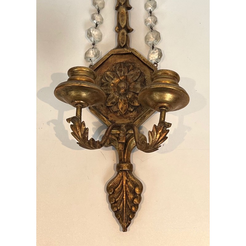 Importante Paire d'Appliques en Bois Sculpté Dorées à Guirlandes de Cristaux